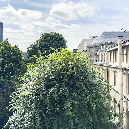 Penbed -1br - Proche Champs Elysees Parijs