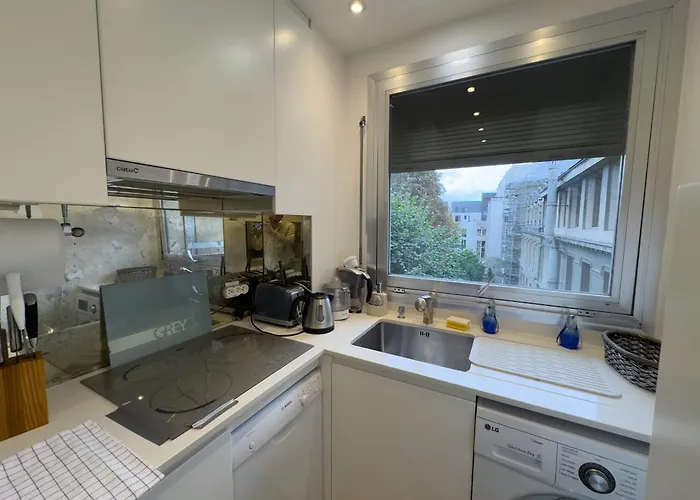 Penbed -1br - Proche Champs Elysees Appartement *