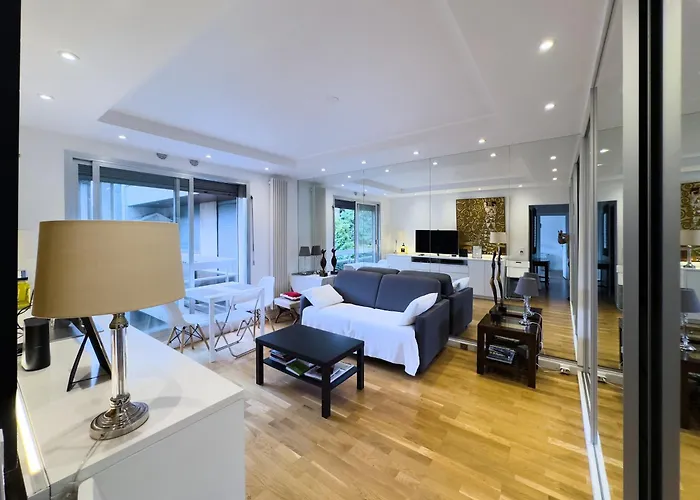 Penbed -1br - Proche Champs Elysees Appartement Parijs